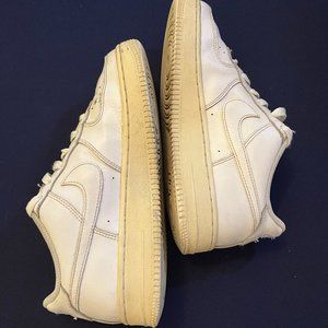 NIKE Air Force One Worn